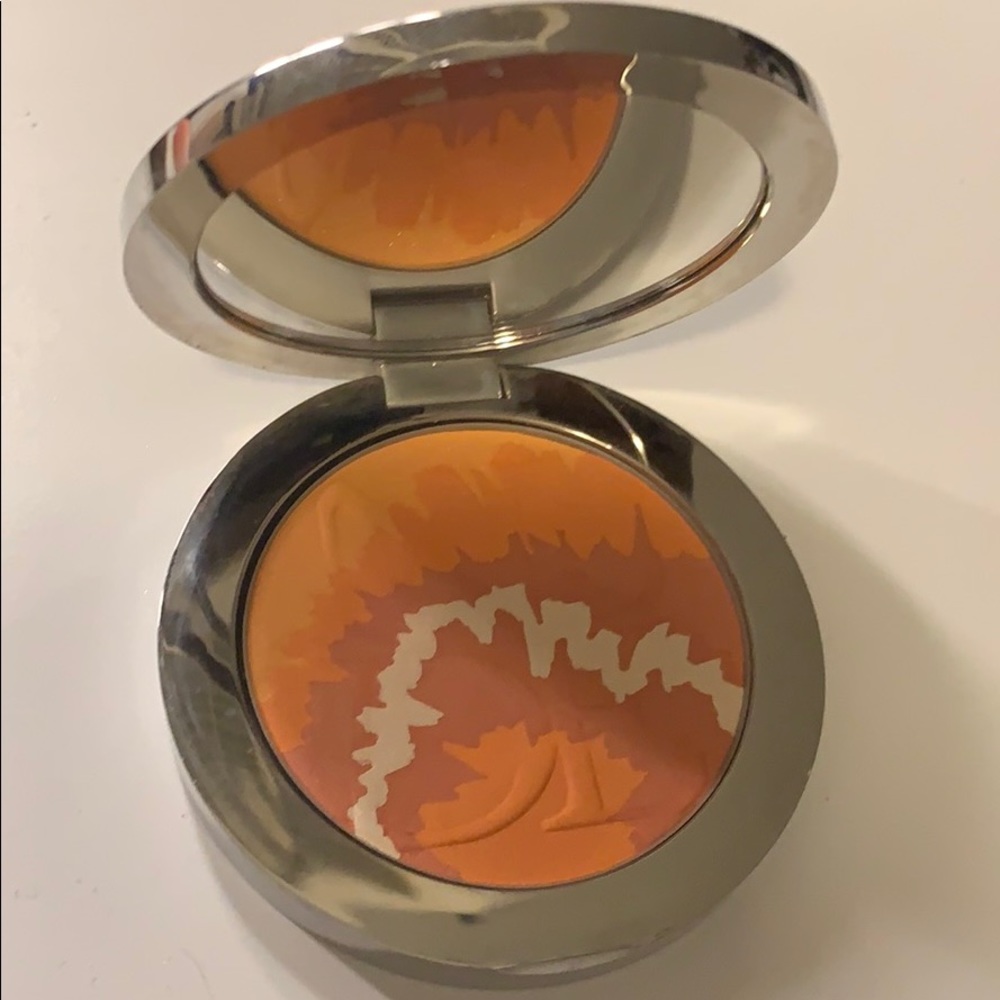 Diorskin Nude Tan LE tie dye blush